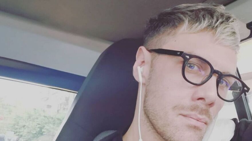 Νότης Χριστοδούλου: «Η μητέρα μου δεν αποδέχεται ότι είμαι ομοφυλόφιλος, υποδυόμουν τον straight»