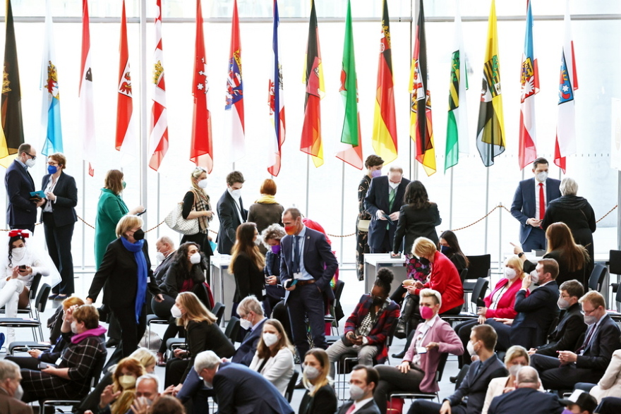 Ο Φρανκ-Βάλτερ Σταϊνμάιερ επανεξελέγη oμοσπονδιακός πρόεδρος της Γερμανίας