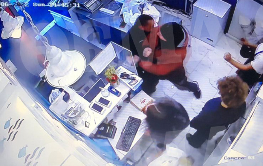 Βούλα: Ντελιβεράδες μαχαιρώθηκαν για μία παραγγελία