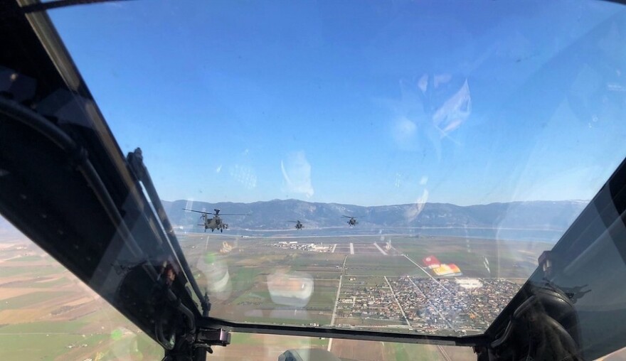  Μεγάλη άσκηση ελληνικών και αμερικανικών επιθετικών ελικοπτέρων στο πεδίο βολής «Κρανέας» - Δείτε βίντεο