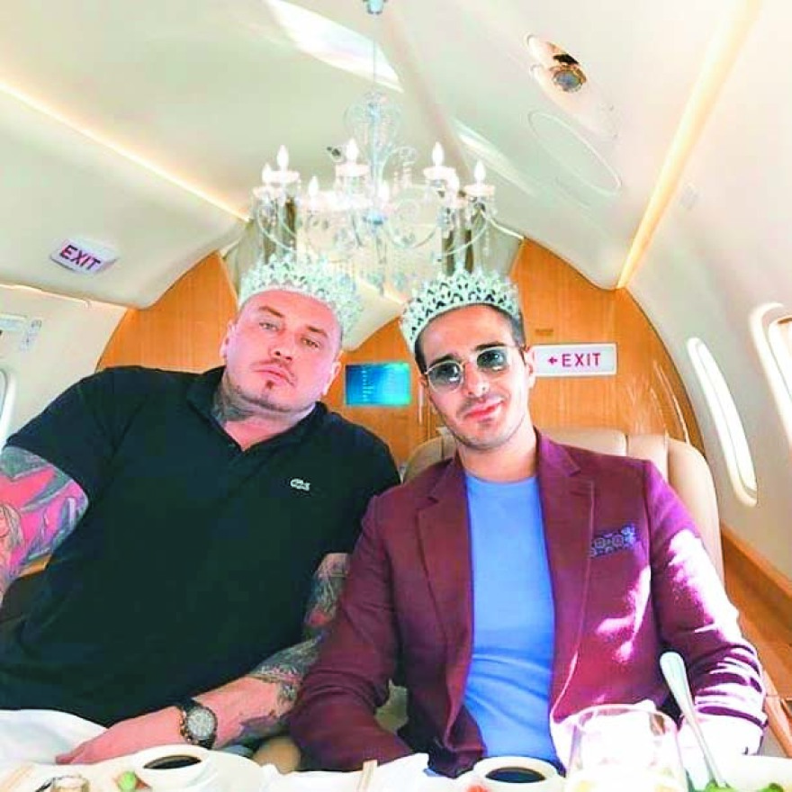 O απατεώνας του Tinder: Βίλα στην Εκάλη, σουίτα στο Royal Mykonian, κελί στον Κορυδαλλό