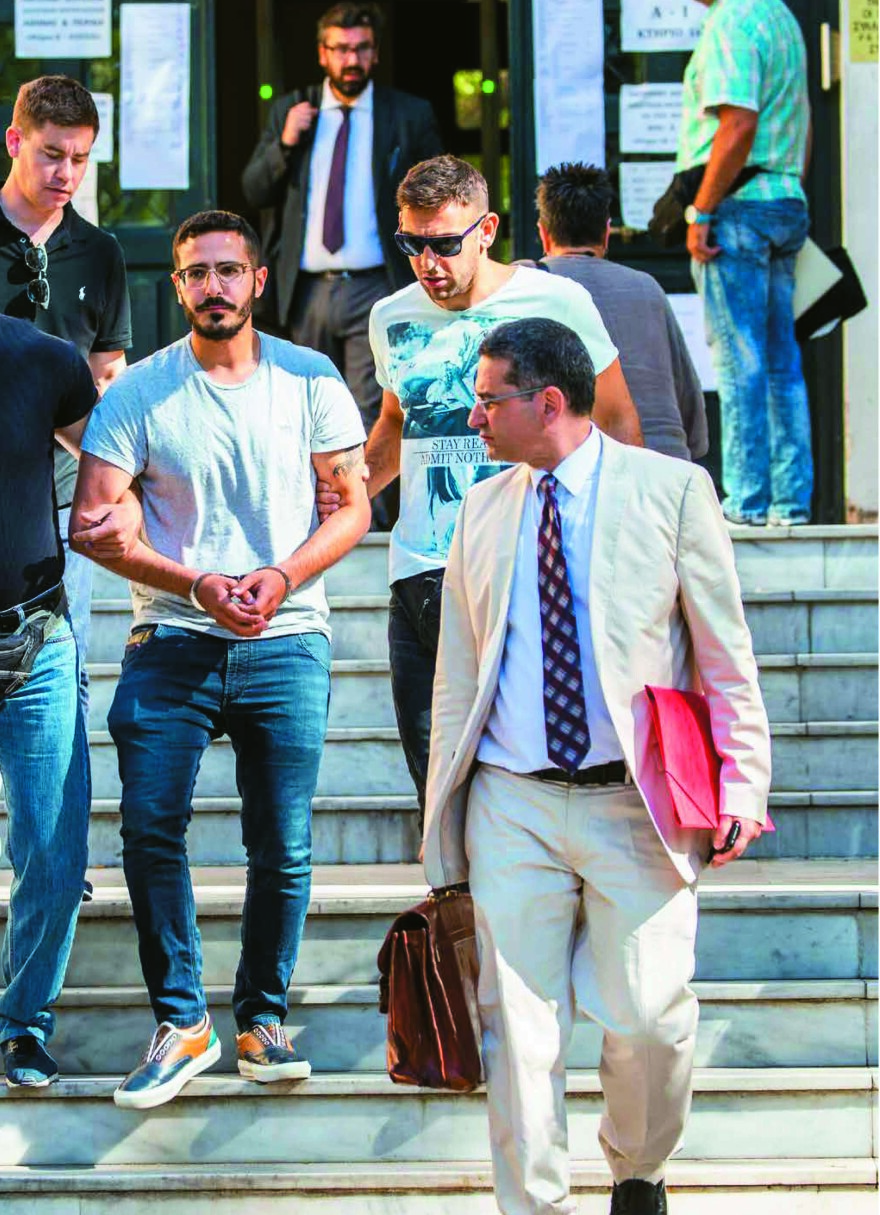 O απατεώνας του Tinder: Βίλα στην Εκάλη, σουίτα στο Royal Mykonian, κελί στον Κορυδαλλό