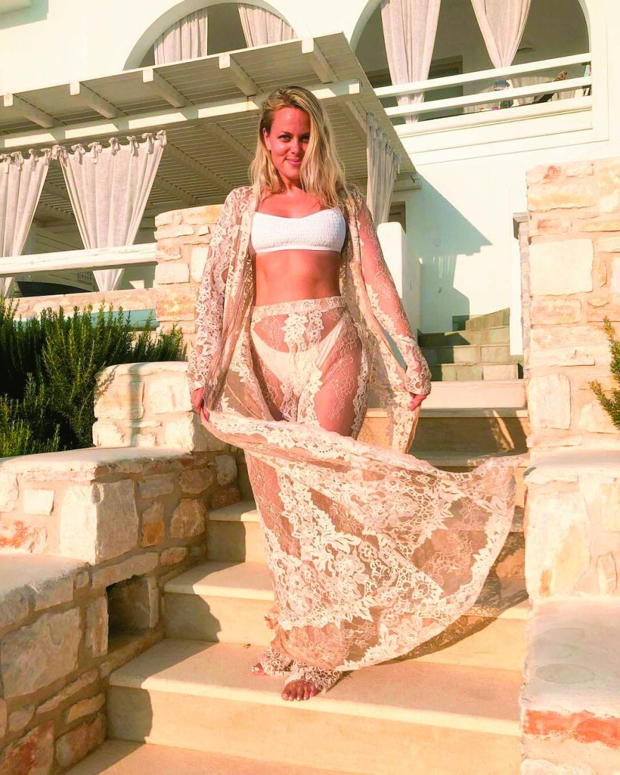 O απατεώνας του Tinder: Βίλα στην Εκάλη, σουίτα στο Royal Mykonian, κελί στον Κορυδαλλό