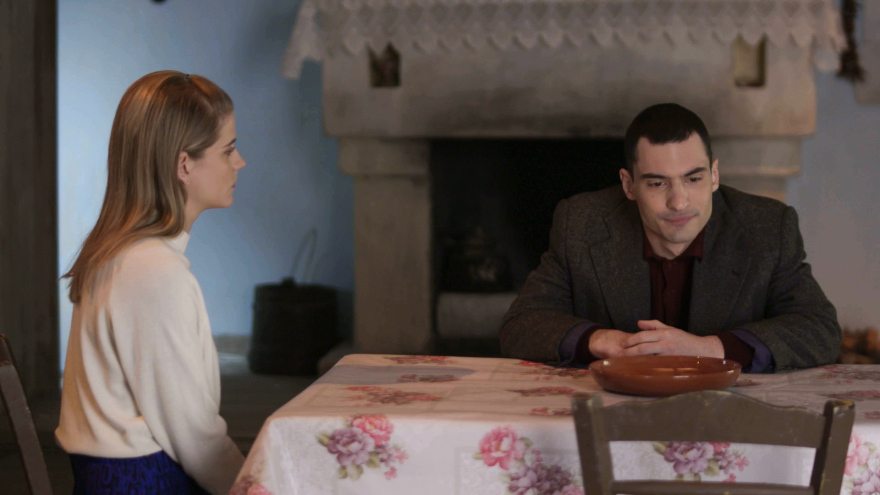 Άγριες Μέλισσες: Ο Νικηφόρος αρραβωνιάζεται, καλεσμένη και η Δρόσω