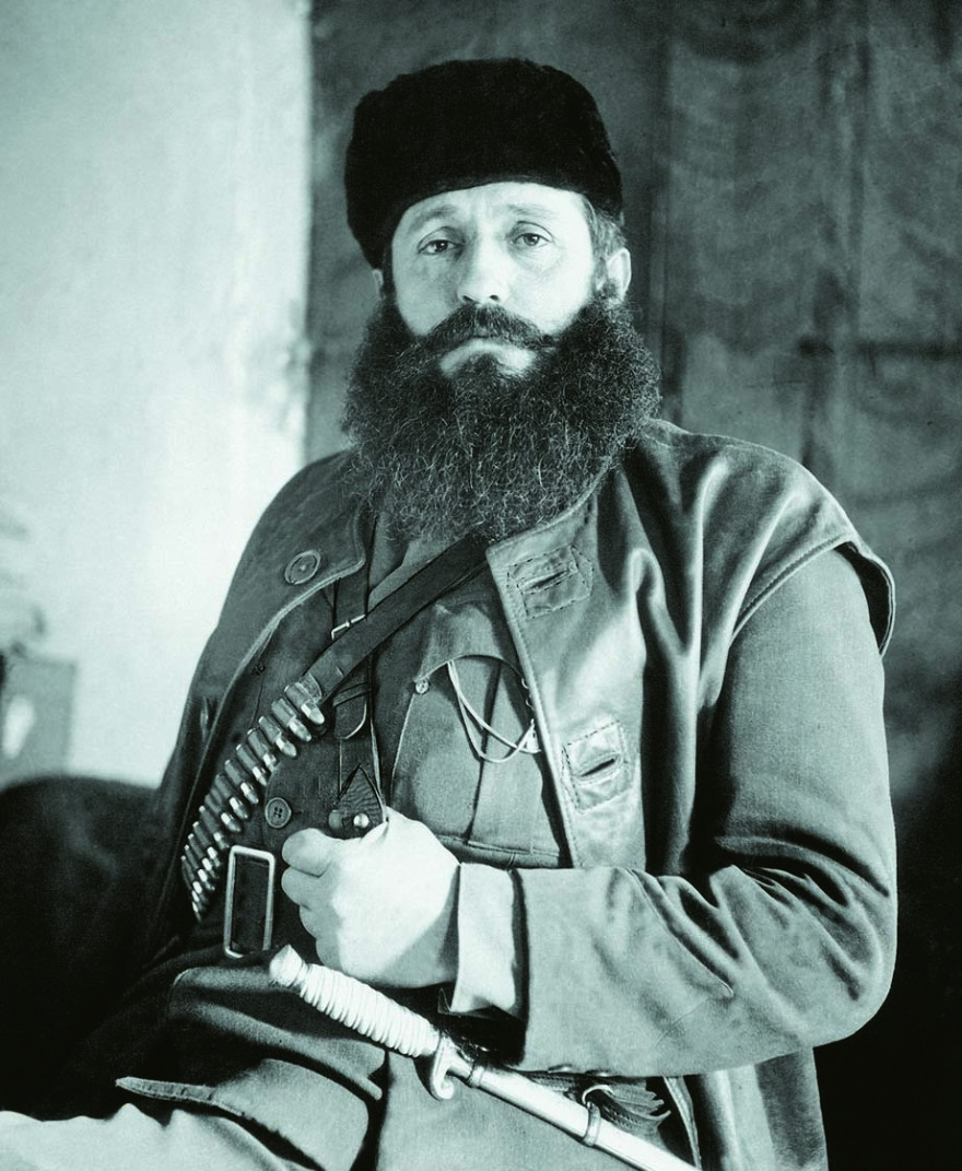 Διονύσης Χαριτόπουλος: Οι άγνωστες ιστορίες για τον Άρη Βελουχιώτη και τους αντάρτες του