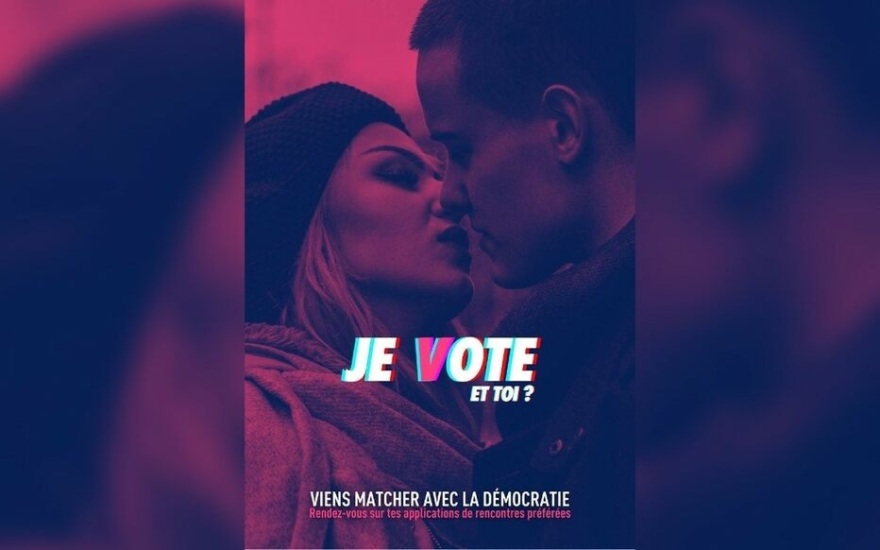 Γαλλία: Η νεολαία του Μακρόν συνδυάζει την πολιτική με την ημέρα του Αγίου Βαλεντίνου