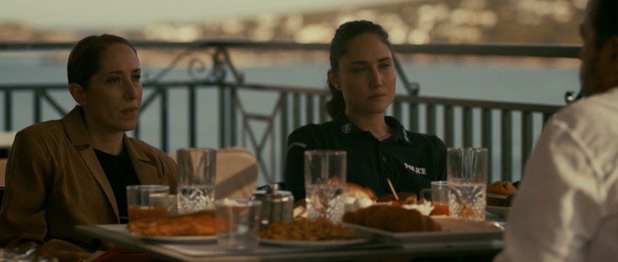Σκοτεινή θάλασσα: Ο Χρήστος βρίσκεται σε μανιακό επεισόδιο
