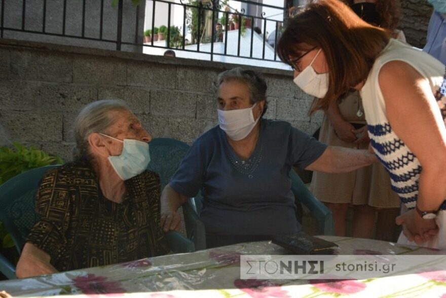 Μυτιλήνη: Πέθανε στα 96 της η  «γιαγιά της Λέσβου» Ευστρατία Μαυραπίδου