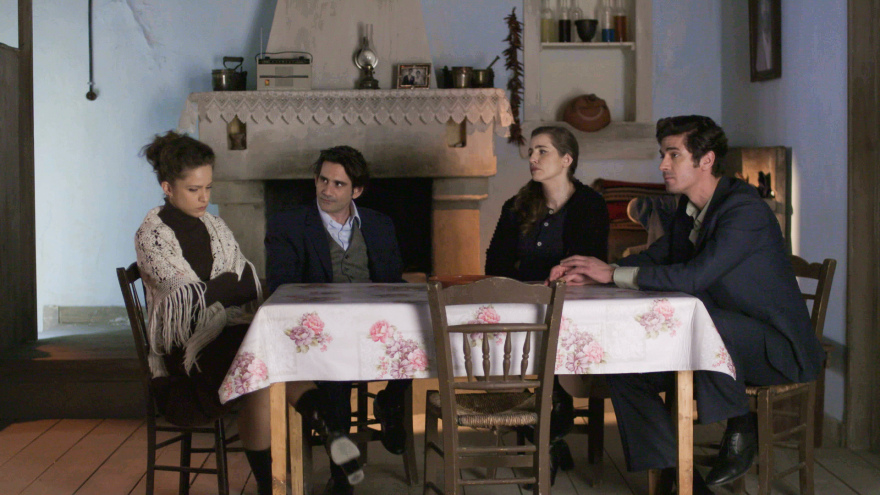 Άγριες Μέλισσες: Οι αρραβώνες του Νικηφόρου και της Ρένας οδηγούνται σε καταστροφή