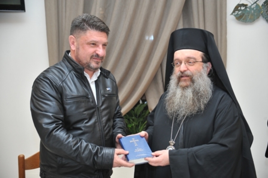 Συνάντηση του Μητροπολίτη Χίου με τον Νίκο Χαρδαλιά