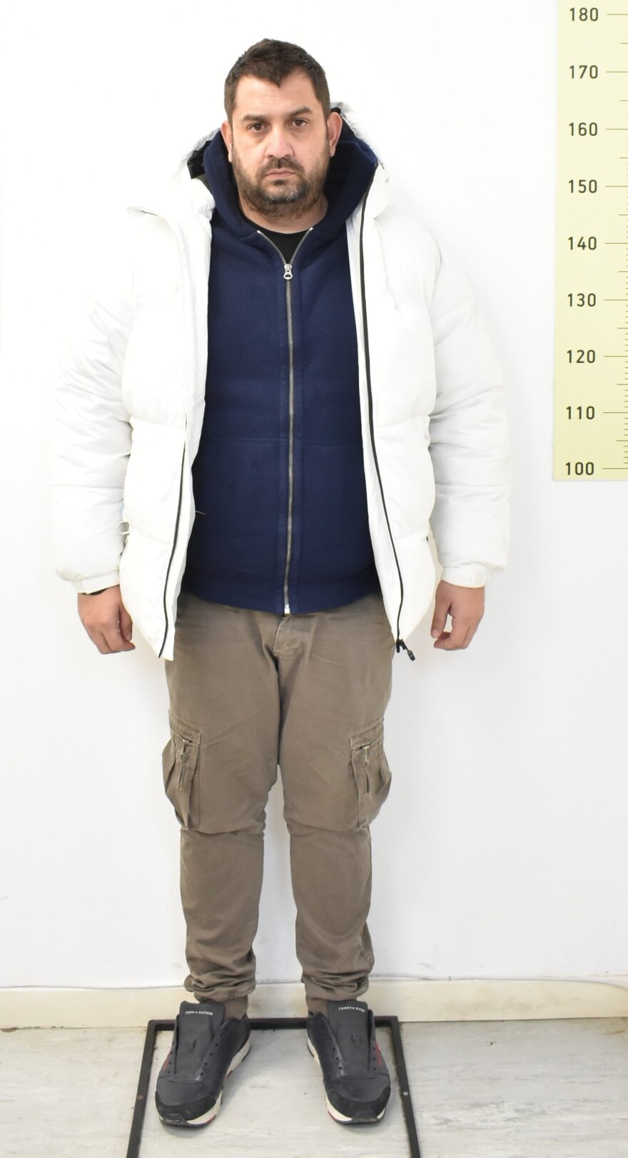 ΕΛ.ΑΣ.: Αυτά είναι τα 11 μέλη σπείρας που διέπρατταν κλοπές σε καταστήματα της Αττικής και της Περιφέρειας