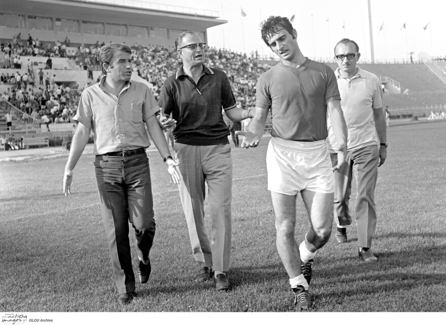 Βασίλης Μποτίνος: Μια ενδεκάδα ιστορίες για τον θρύλο του Ολυμπιακού