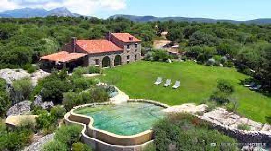 Ετοιμάζουμε βαλίτσες: Αυτοί είναι οι πιο hot προορισμοί για το 2022 στη Γαλλία