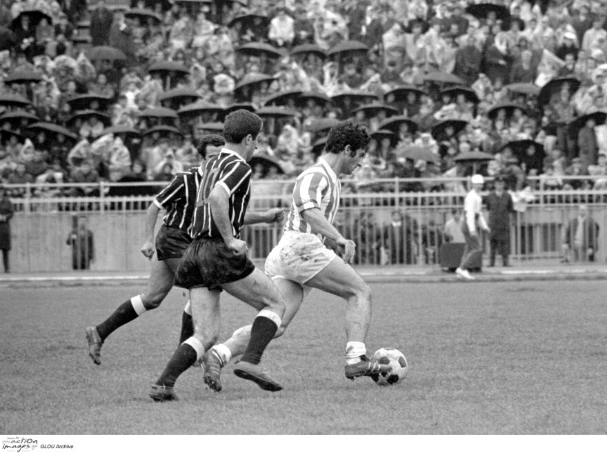 Βασίλης Μποτίνος: Μια ενδεκάδα ιστορίες για τον θρύλο του Ολυμπιακού