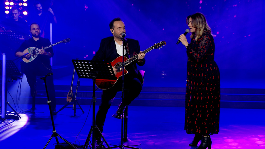 Σπίτι με το Mega με τον Κώστα Μακεδόνα:  Από το «Μόνο μια φορά» στο σήμερα