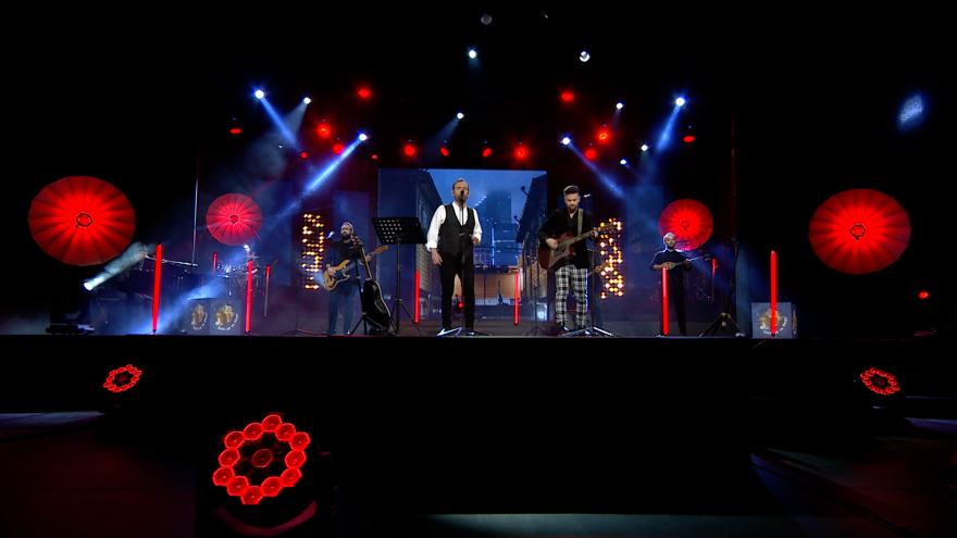 Σπίτι με το Mega με τον Κώστα Μακεδόνα:  Από το «Μόνο μια φορά» στο σήμερα