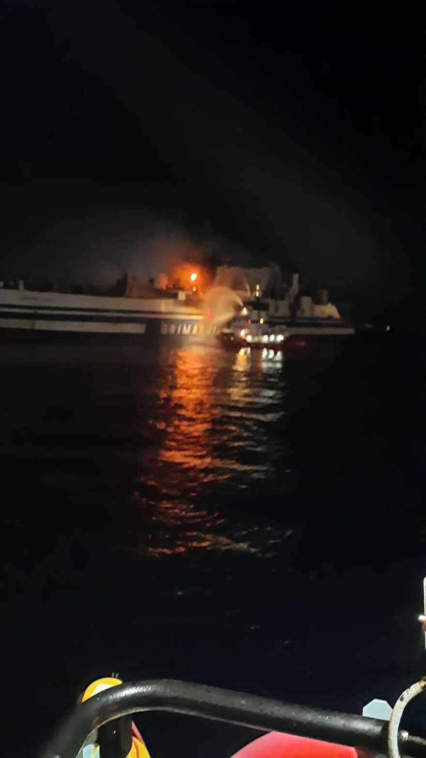 Φωτιά σε πλοίο στην Κέρκυρα: Κατεπείγουσα προκαταρκτική εξέταση - Κατέθεσαν ο πλοίαρχος και δύο μηχανικοί