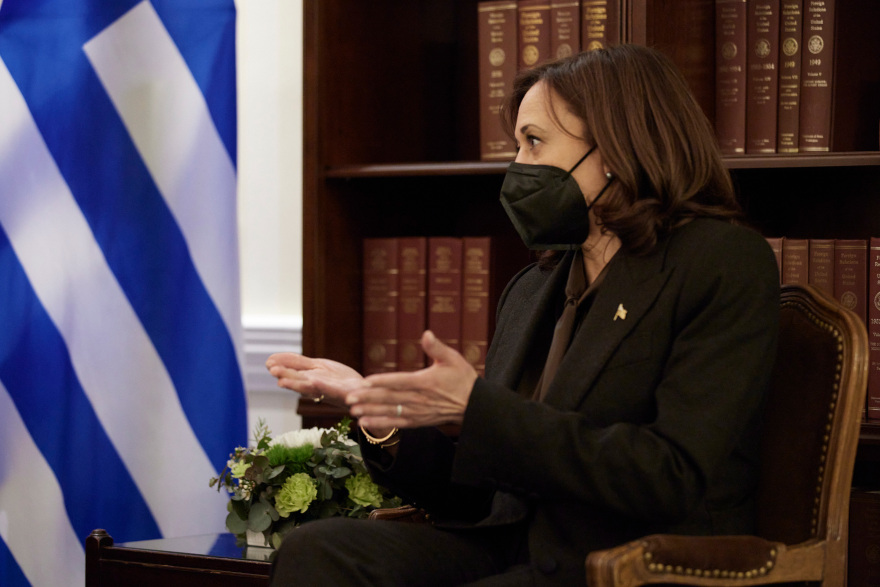 Μόναχο, συνάντηση Μητσοτάκη - Κάμαλα Χάρις: Ενέργεια και ελληνοτουρκικά στο επίκεντρο - «Ζωηρό» αμερικανικό ενδιαφέρον για επενδύσεις