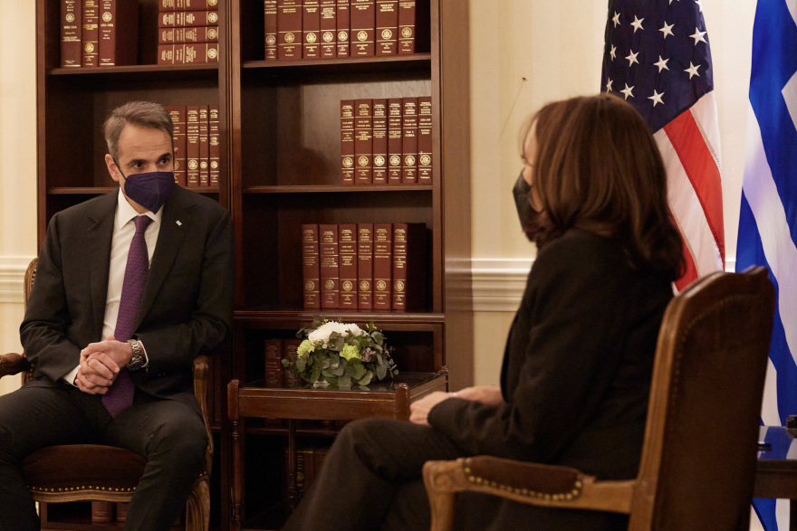 Μόναχο, συνάντηση Μητσοτάκη - Κάμαλα Χάρις: Ενέργεια και ελληνοτουρκικά στο επίκεντρο - «Ζωηρό» αμερικανικό ενδιαφέρον για επενδύσεις