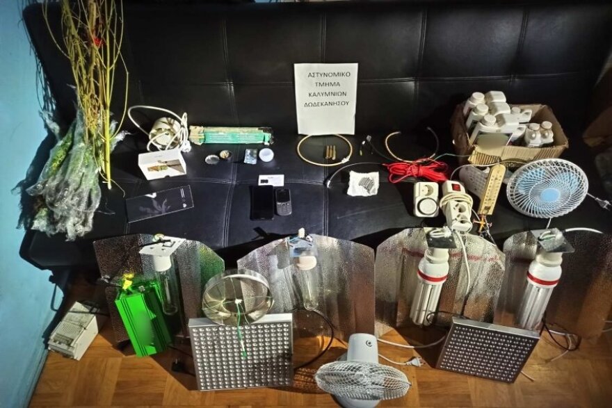 Κάλυμνος: Εκρηκτικά και χασισοφυτεία άνδρας έκρυβε σε υπόγειο