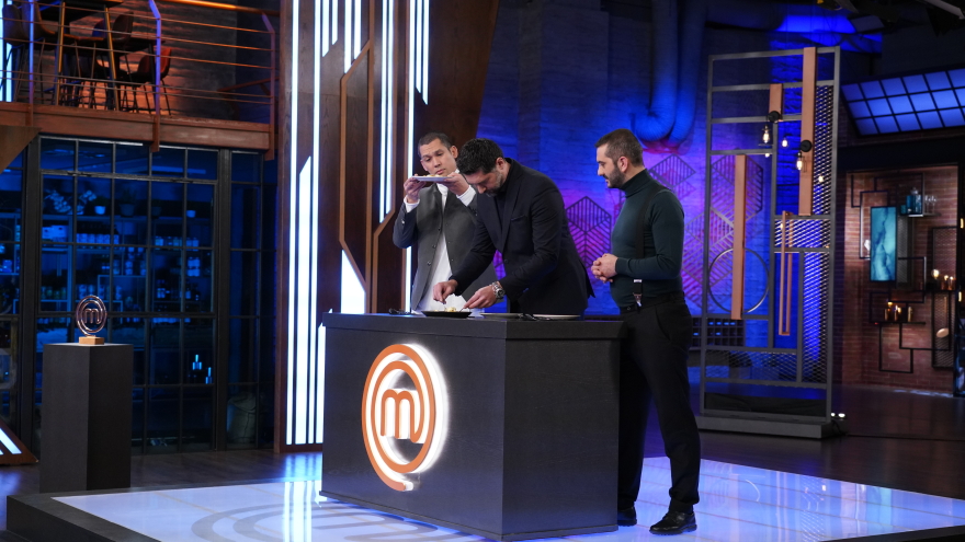MasterChef: To mystery box είναι πιο «μυστήριο» και «σκοτεινό» από ποτέ