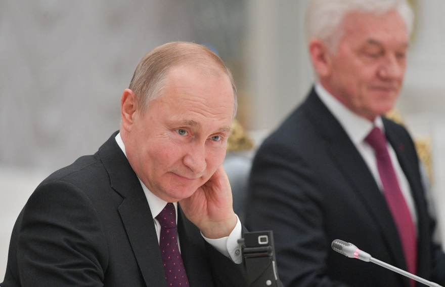 Κρίση στην Ουκρανία: Φίλοι του Πούτιν και δισεκατομμυριούχοι οι ολιγάρχες που θα υποστούν τις κυρώσεις του Τζόνσον