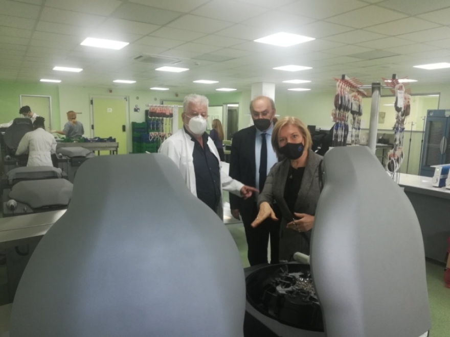 Μίνα Γκάγκα: Επίσκεψη στο Εθνικό Κέντρο Αιμοδοσίας 