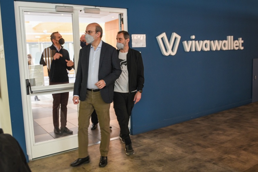 H Viva Wallet είναι παράδειγμα επιχείρησης στην οποία  κερδίζουν εργαζόμενοι και οι εργοδότες, είπε ο Χατζηδάκης