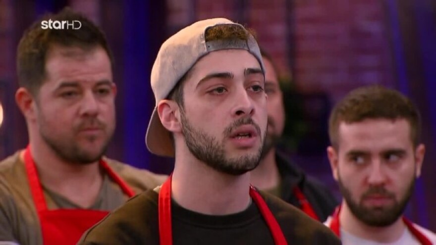 MasterChef: Τα... μαγειρέματα του Δημήτρη έβγαλαν τα μαχαίρια