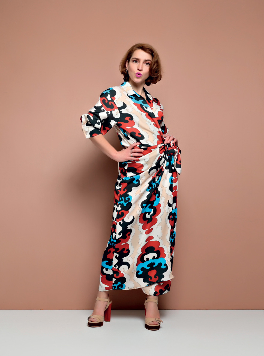 Ελενα Μεγγρέλη: Ένα φωτεινό κορίτσι στη «Σκοτεινή Θάλασσα»