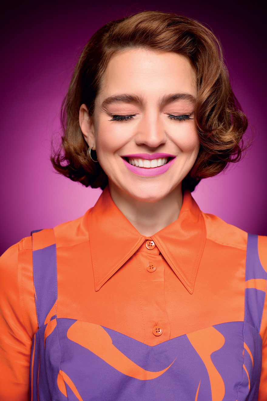 Ελενα Μεγγρέλη: Ένα φωτεινό κορίτσι στη «Σκοτεινή Θάλασσα»