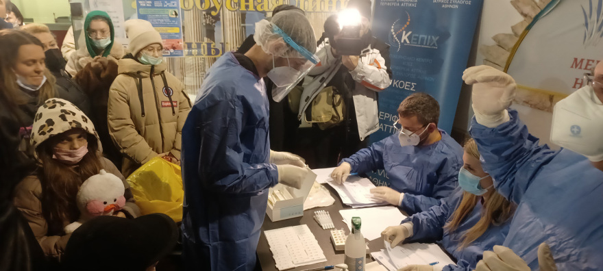 Εισβολή στην Ουκρανία: Ακόμα 120 Ουκρανοί πρόσφυγες έφτασαν στην Αθήνα