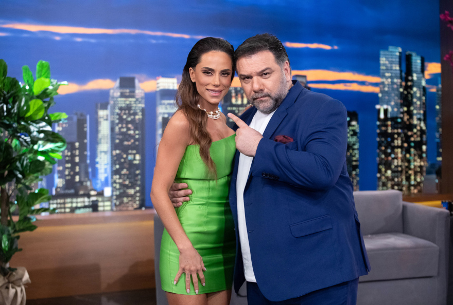 The 2night Show: Ο Γρηγόρης Αρναούτογλου υποδέχεται τον Νότη Χριστοδούλου και τη Μαρία Αντωνά