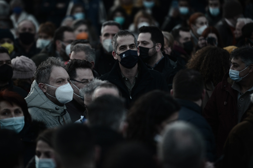 Μεγάλη συγκέντρωση στο Σύνταγμα κατά της ρωσικής εισβολής στην Ουκρανία - Δείτε βίντεο