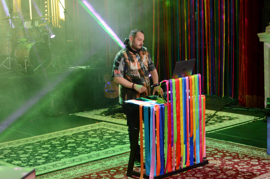 Σπίτι με το Mega: Σε ρυθμούς καρναβαλιού η Άννα Βίσση