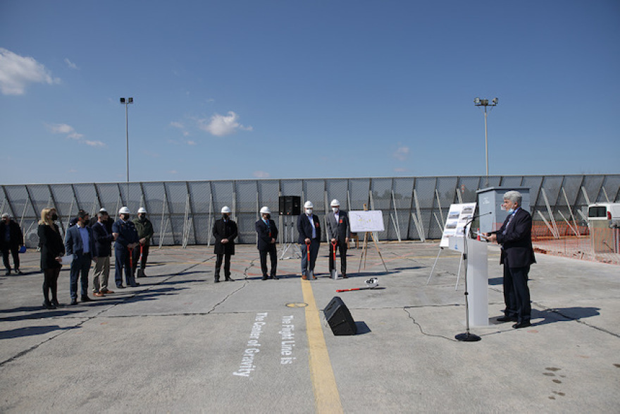 Νέα υπόστεγα μαχητικών F-16 στις εγκαταστάσεις της ΕΑΒ από τη Lockheed Martin