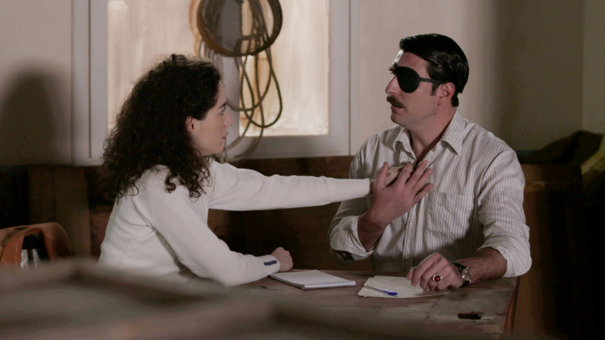 Άγριες Μέλισσες: Ο Λάμπρος και η Ελένη μοιράζονται την ευτυχία τους με το χωριό