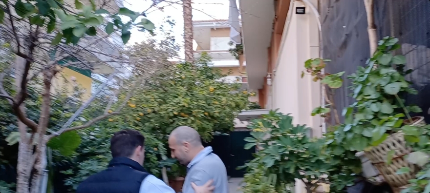 «Είμαι καλά αλλά κουρασμένος και τρελαμένος», οι πρώτες δηλώσεις Κυπαρίσση από το σπίτι του 