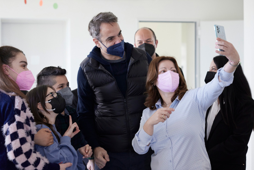 Μητσοτάκης: Σύντομα θα απαλλαγούμε από τις μάσκες μέσα στην τάξη  