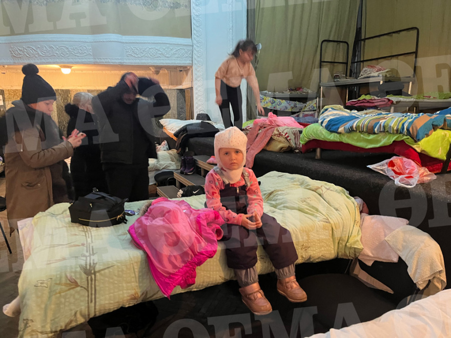 Πόλεμος στην Ουκρανία: Μετέτρεψαν σε «καταφύγιο» προσφύγων το πιο γνωστό θέατρο του Λβιβ