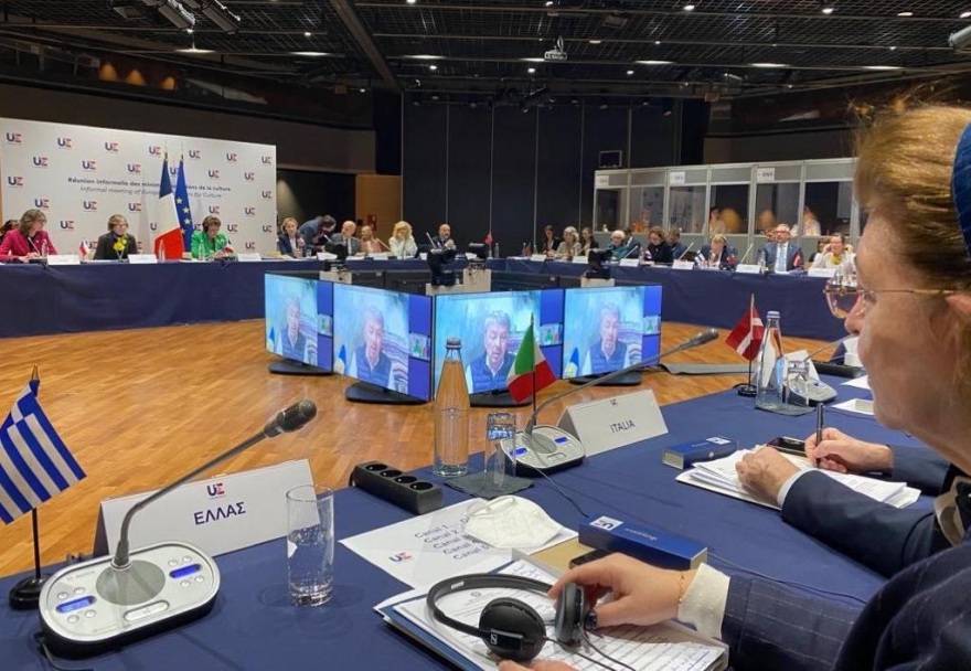 Συμβούλιο Υπουργών Πολιτισμού: Η Λίνα Μενδώνη συνυπέγραψε Διακήρυξη για αλληλεγγύη στην Ουκρανία