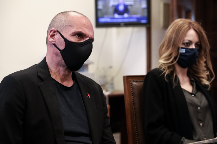 Φυλλοροεί το ΜέΡΑ25: Νέα ανεξαρτητοποίηση με αιχμές για «κλειστή λέσχη εκλεκτών»