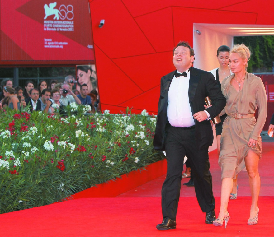 Παγκόσμιος οικονομικός πόλεμος: Στο κυνήγι του «κόκκινου ολιγάρχη»