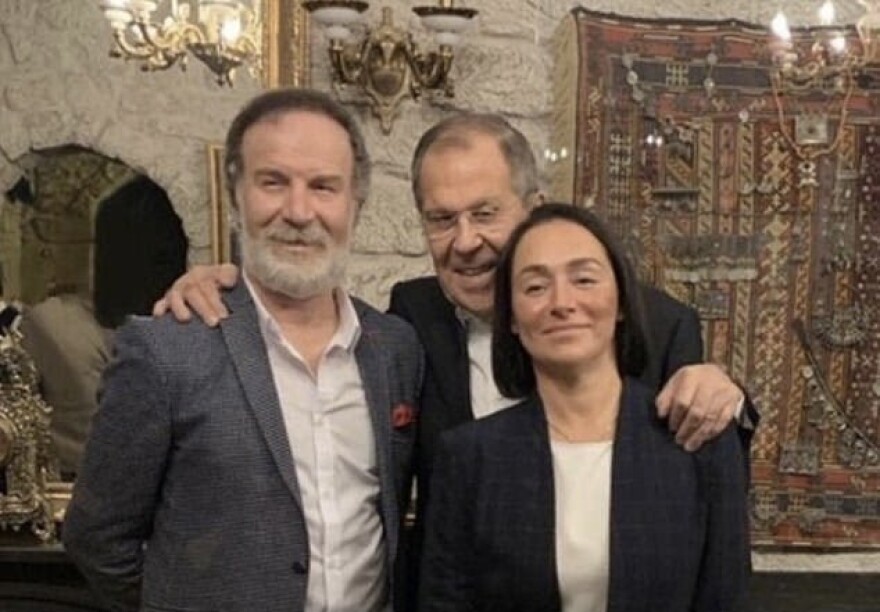 Σεργκέι Λαβρόφ: Ο άνθρωπος στο πλευρό του Πούτιν - Ο ερασιτέχνης ηθοποιός που μετατράπηκε σε σκληρό διπλωμάτη