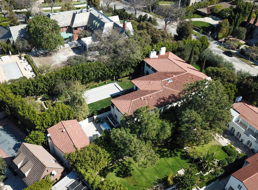 Ο Όζι και η Σάρον Όσμπορν εγκαταλείπουν το Λος Άντζελες λόγω... φόρων - Η βίλα των 22 εκατ. δολαρίων που αφήνουν πίσω