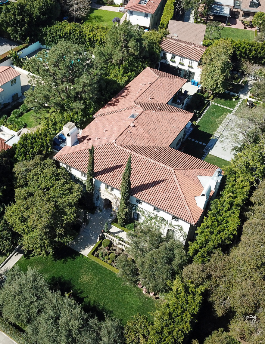 Ο Όζι και η Σάρον Όσμπορν εγκαταλείπουν το Λος Άντζελες λόγω... φόρων - Η βίλα των 22 εκατ. δολαρίων που αφήνουν πίσω