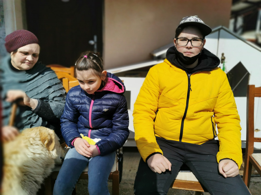 Μονοπήγαδο Θέρμης: Κάτοικοι του χωριού έδωσαν τα σπίτια τους και φιλοξενούν πρόσφυγες από την Ουκρανία