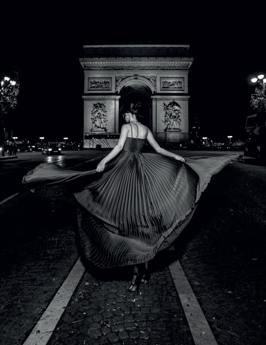 Κοσμάς Κουμιανός: Ύμνος στις γυναίκες του κόσμου