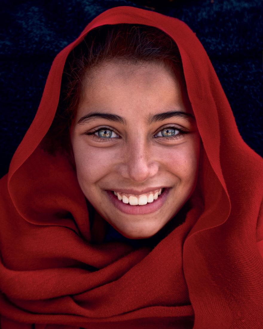 Κοσμάς Κουμιανός: Ύμνος στις γυναίκες του κόσμου