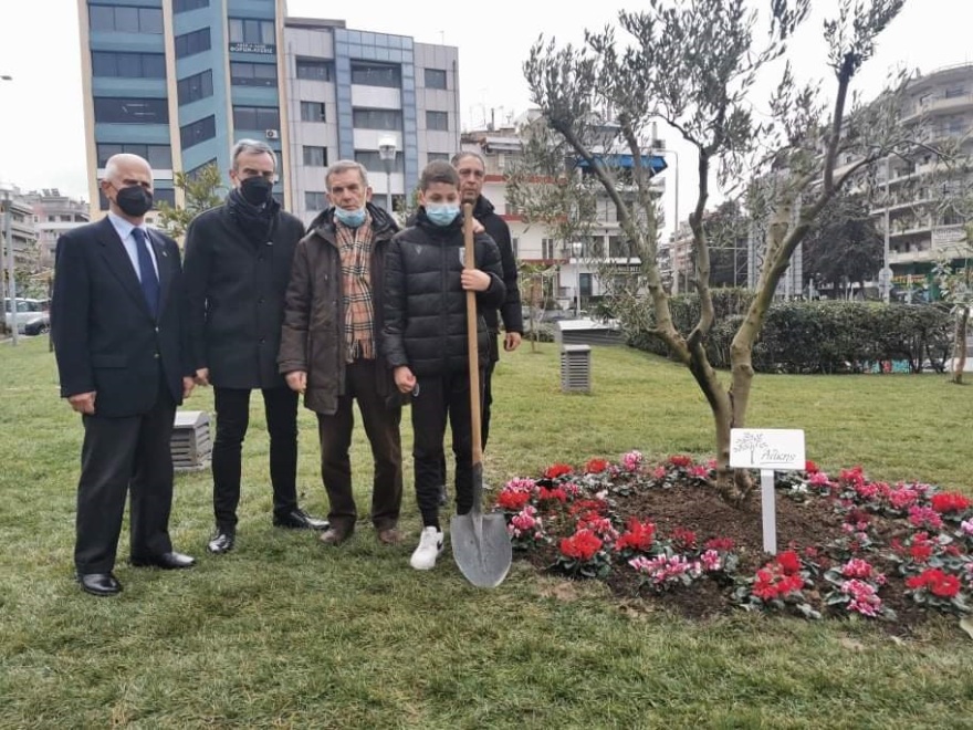 Θεσσαλονίκη: Αφαίρεσαν τις ταμπέλες με τα ονόματα των θυμάτων οπαδικής βίας από το Πάρκο Αθλητικής Φιλίας